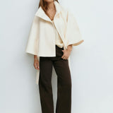 Elegant cape for dame med belte