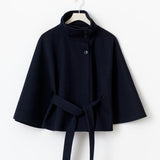Elegant cape for dame med belte