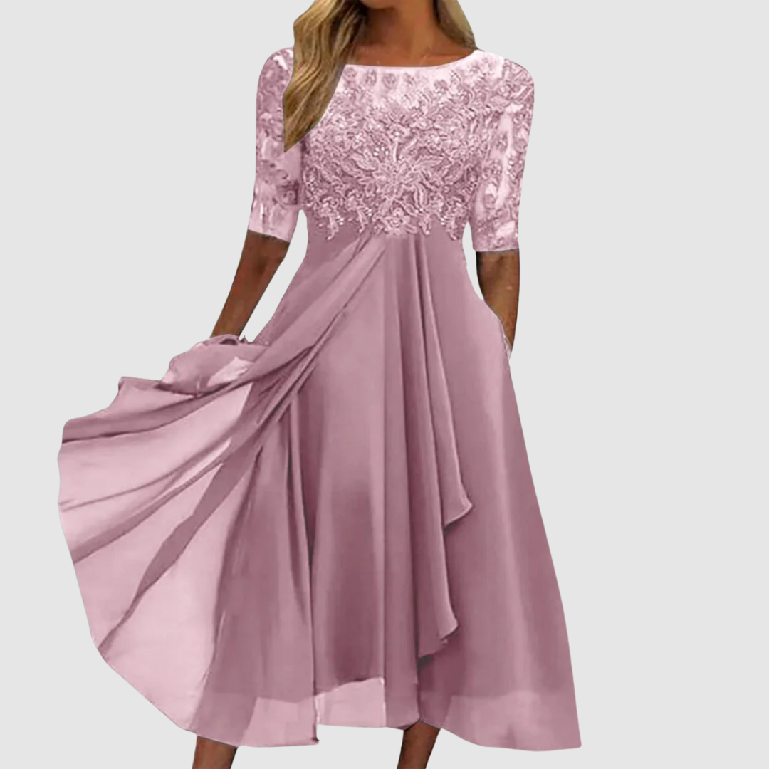 Leontýna – Elegant blondekjole