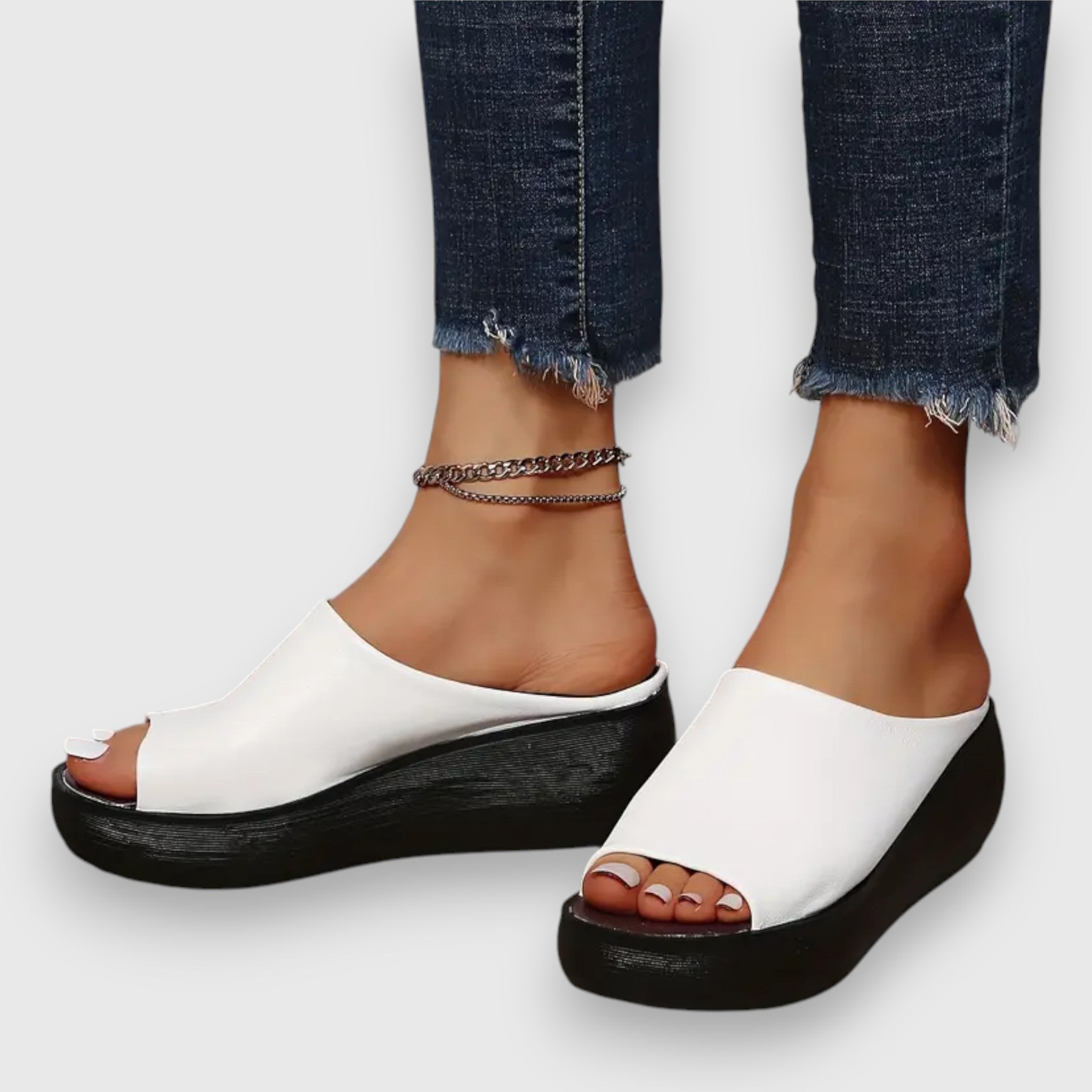 Amelie – Myke sandaler i kunstskinn