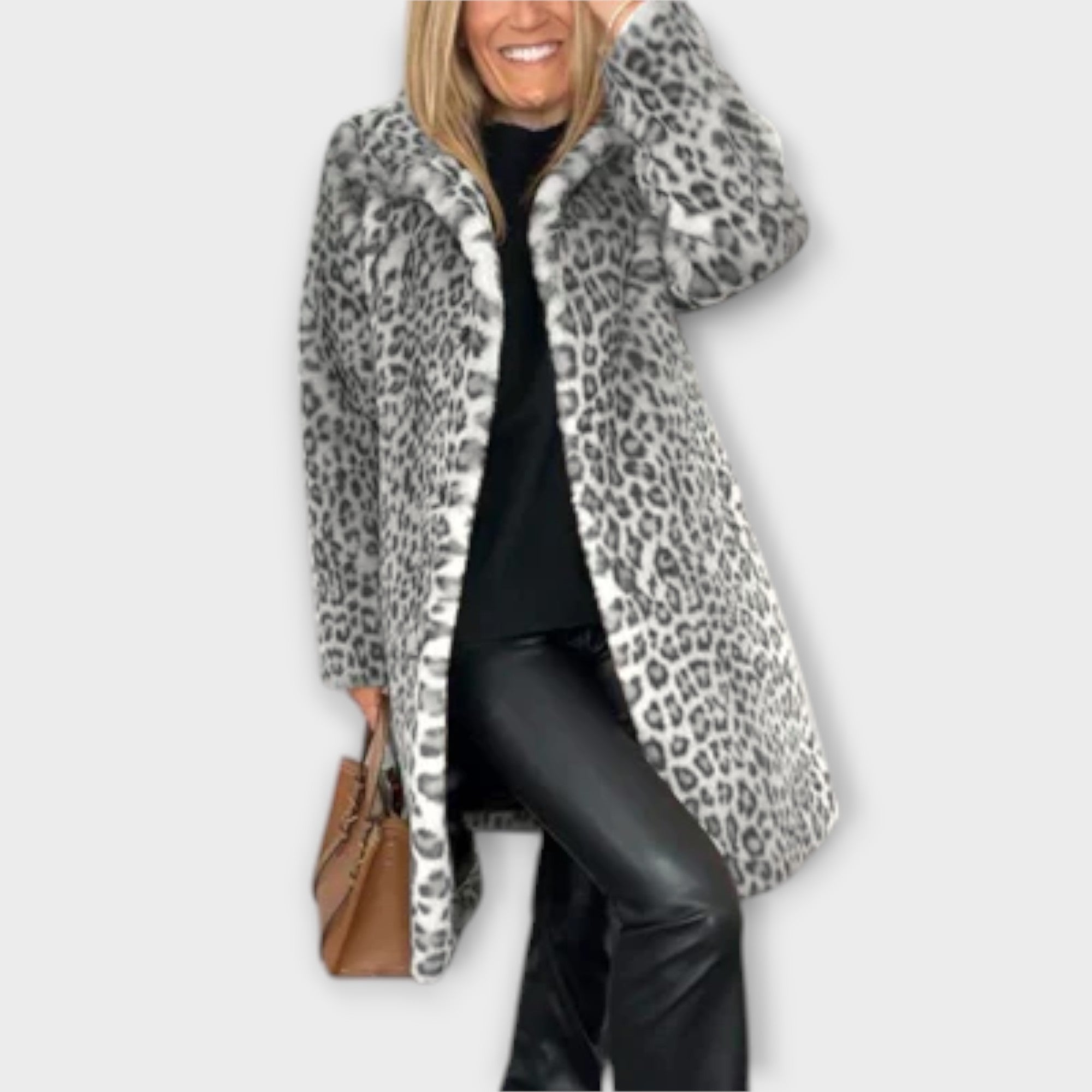 Amara – Leopardmønstret kåpe