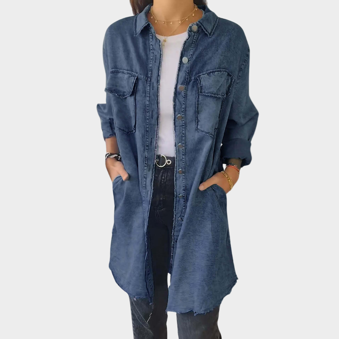 Adriana – Lang denimskjorte med klassisk krage