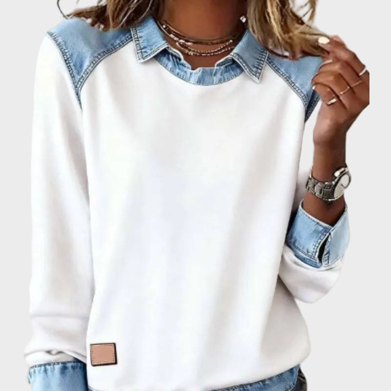 Ravit – Langermet denimbluse med strikkedetaljer