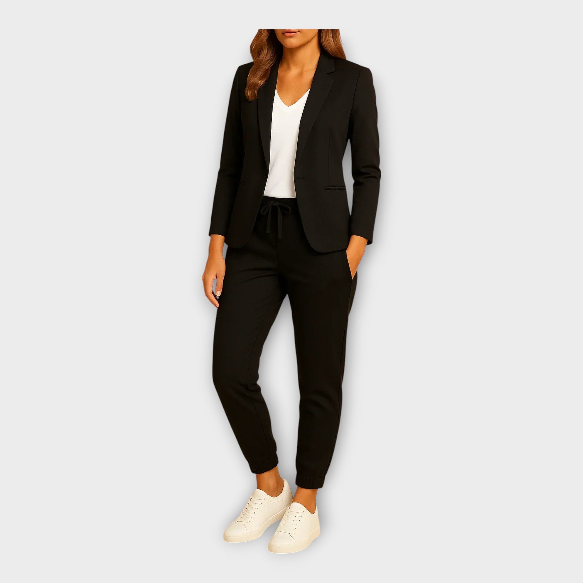 Nikol – Dress med blazer og joggebukser