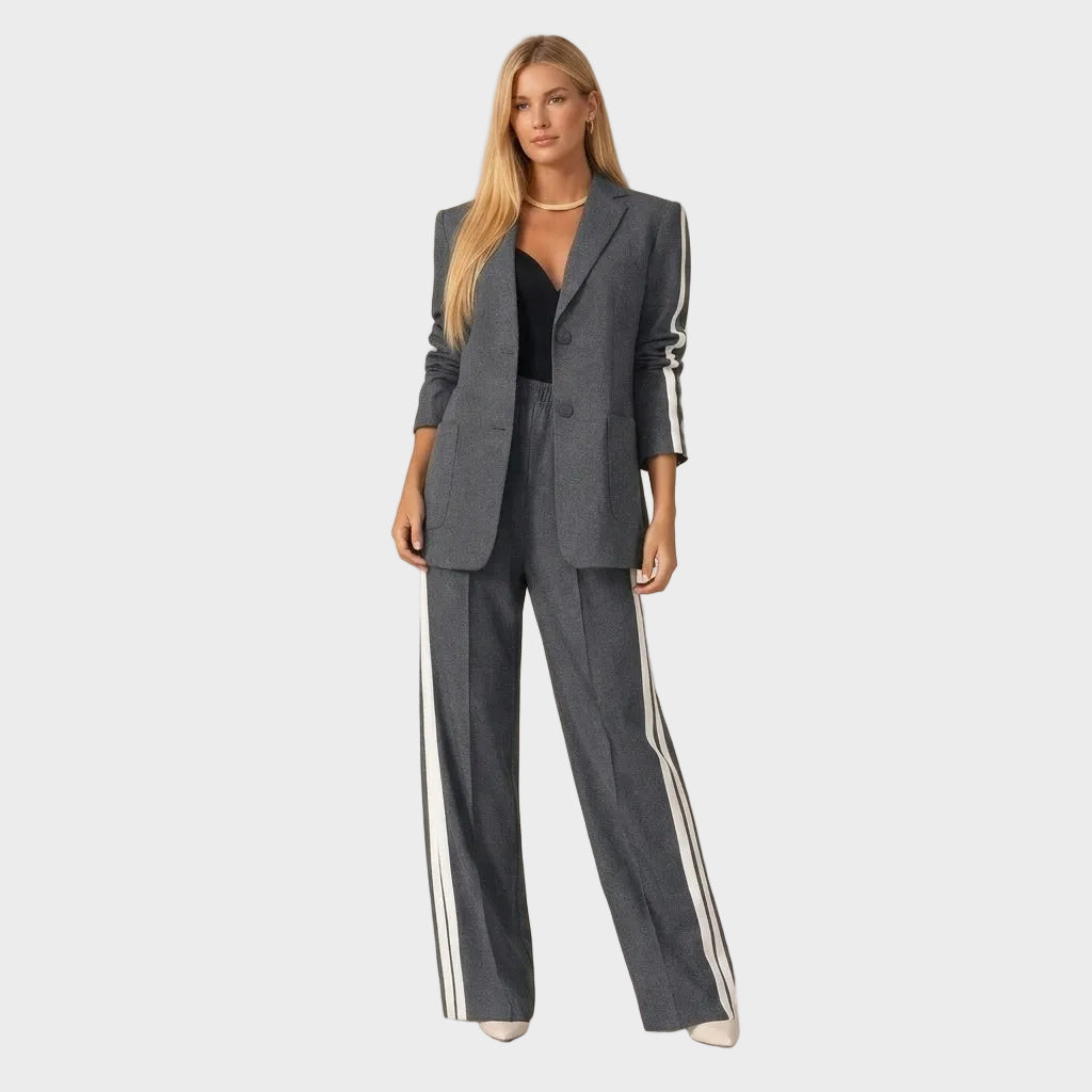 Ewa – Sett med figursydd blazer