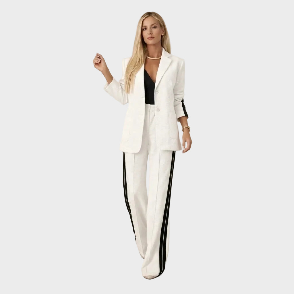 Ewa – Sett med figursydd blazer