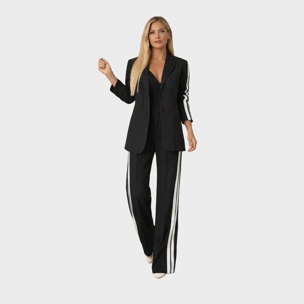 Ewa – Sett med figursydd blazer