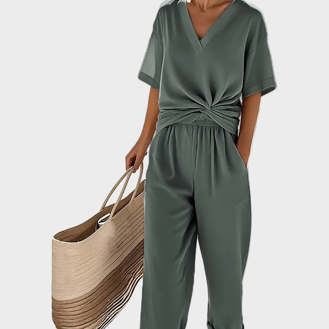 Ava – Elegant todelt sett
