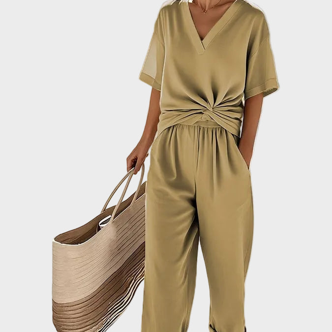 Ava – Elegant todelt sett