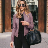 Figursydd skinnjakke – dristig eleganse med rocka stil