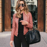 Figursydd skinnjakke – dristig eleganse med rocka stil