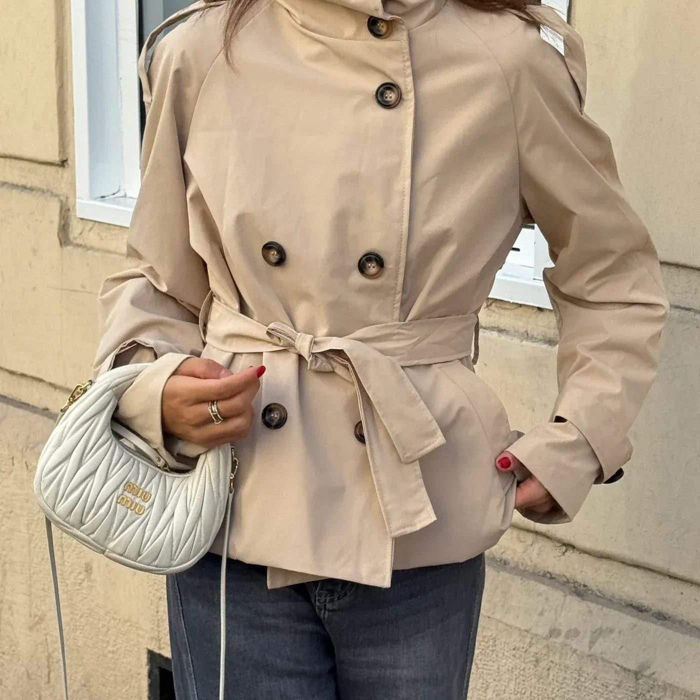 Adelia – Figursydd trenchcoat med belte – 1