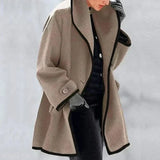 Elegant trenchcoat for dame med åpen front