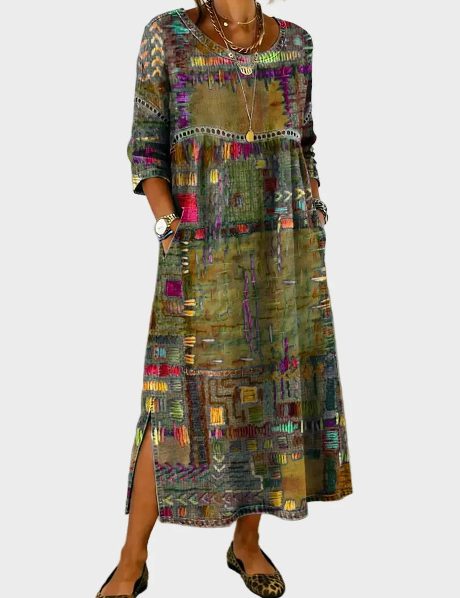 Inaya – Denimkjole med etnisk patchwork