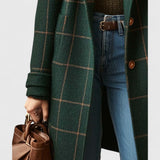 Elegant lang damekåpe i rutet tweed