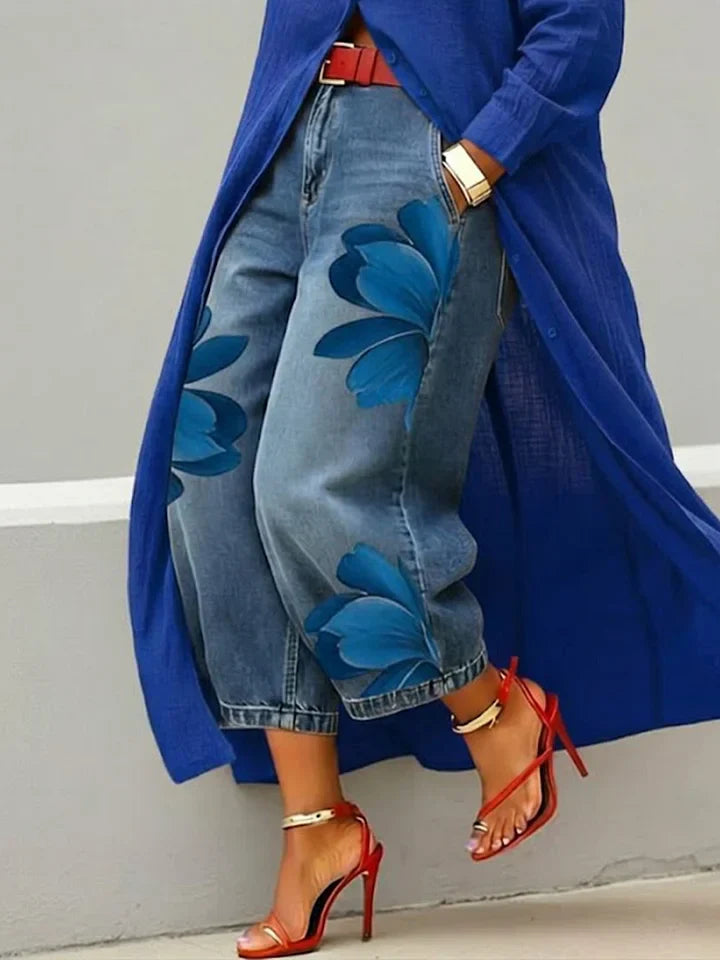 Esley | Lang skjorte og jeans med blomstermotiv