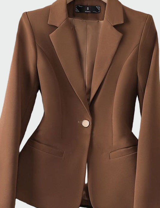 Emily – blazer i et moderne, elegant snitt